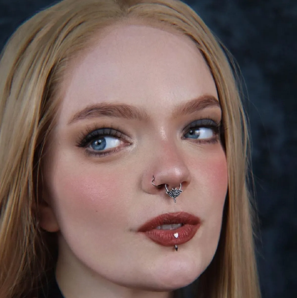 16G Retro Moon Phase Moth Hinged Segment Septum Ring