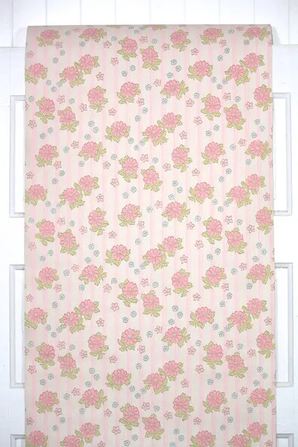 1960s Floral Vintage Wallpaper
