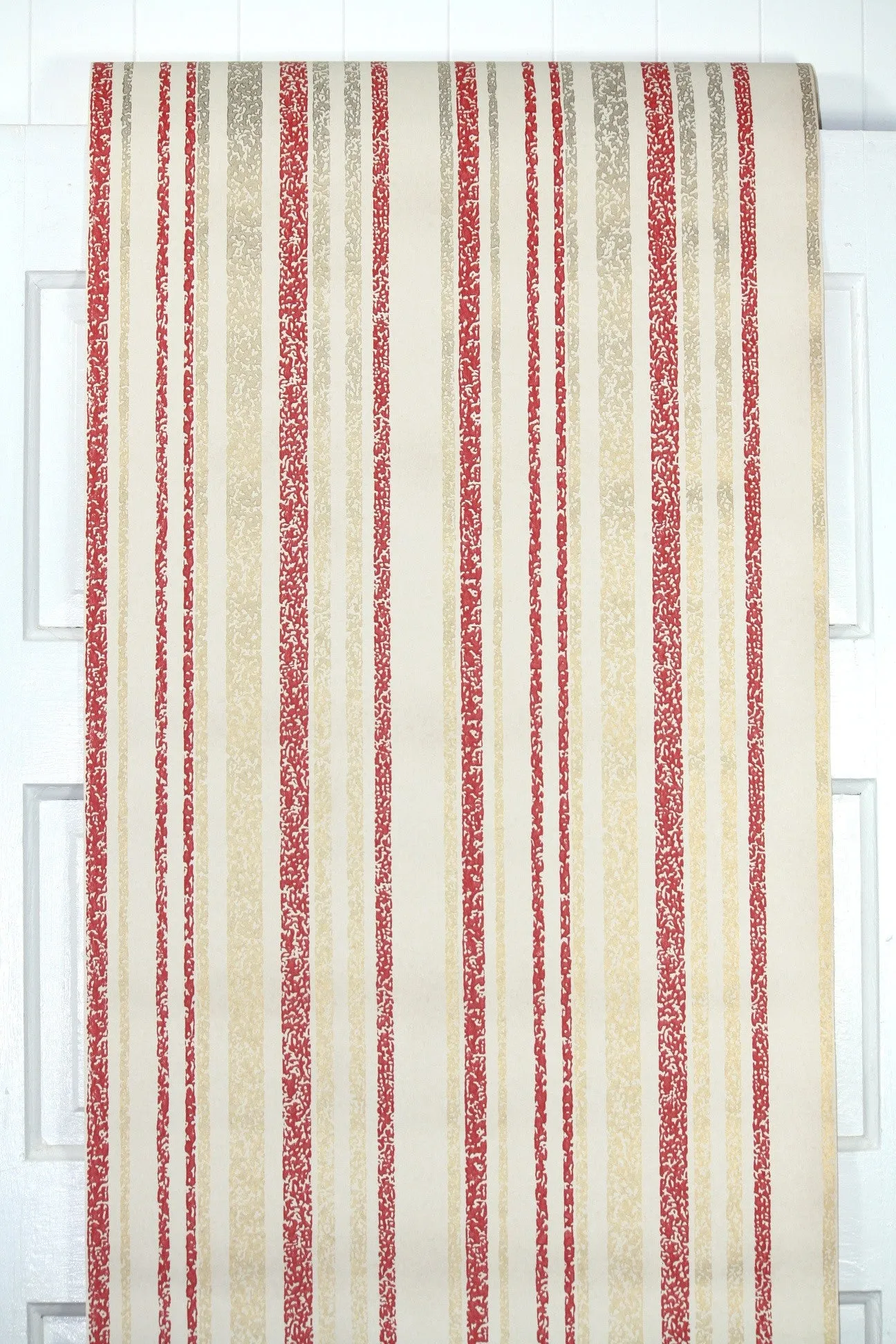 1960s Stripe Vintage Wallpaper