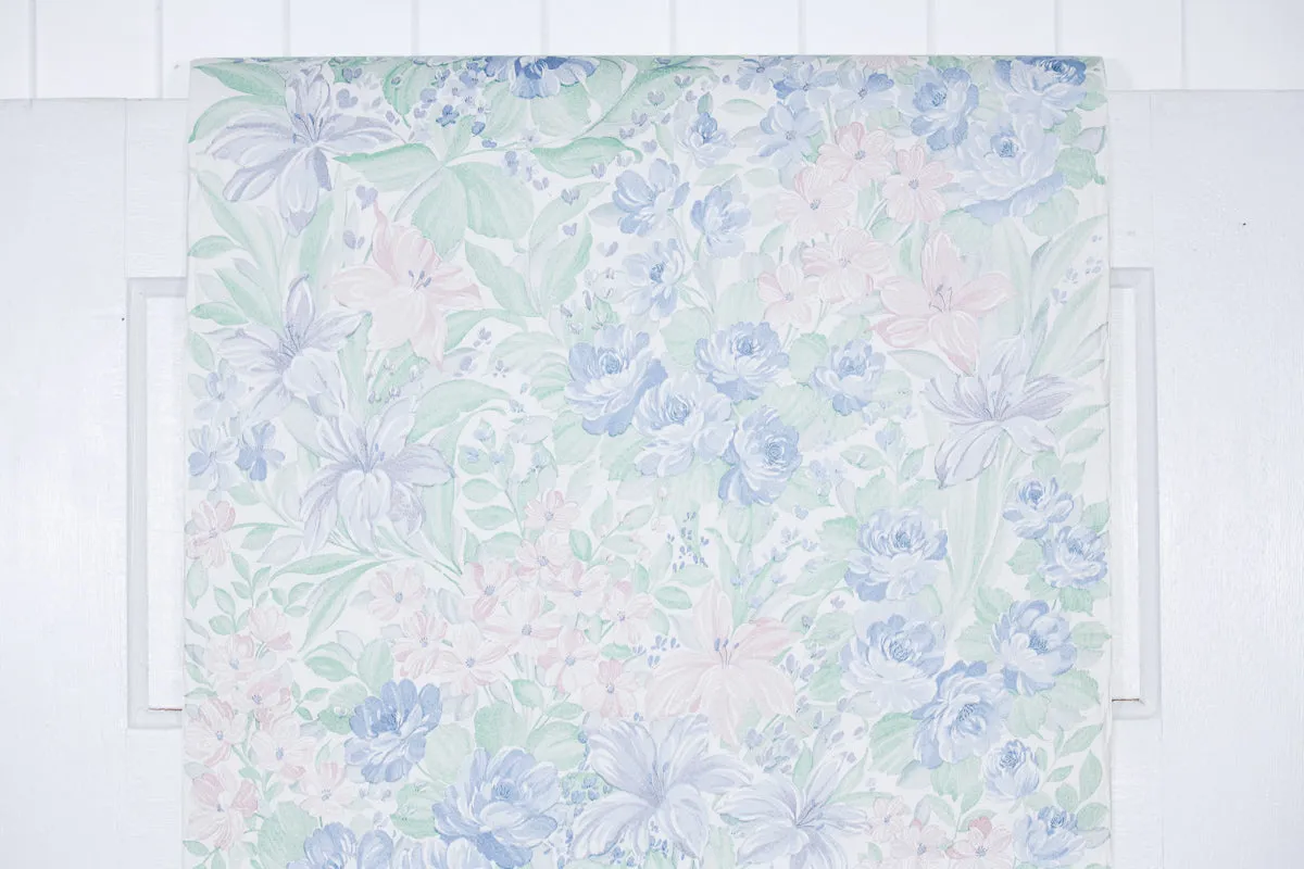 1980s Floral Vintage Wallpaper