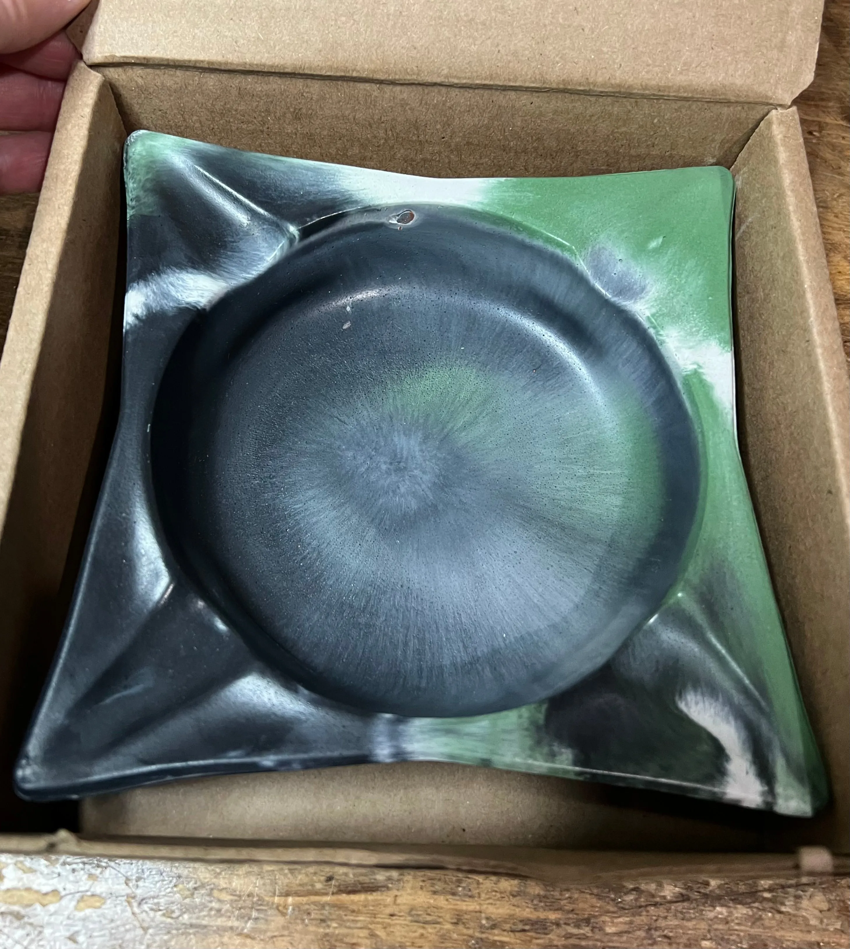 #2 Concrete Classic Cigar Ashtray - green marbled