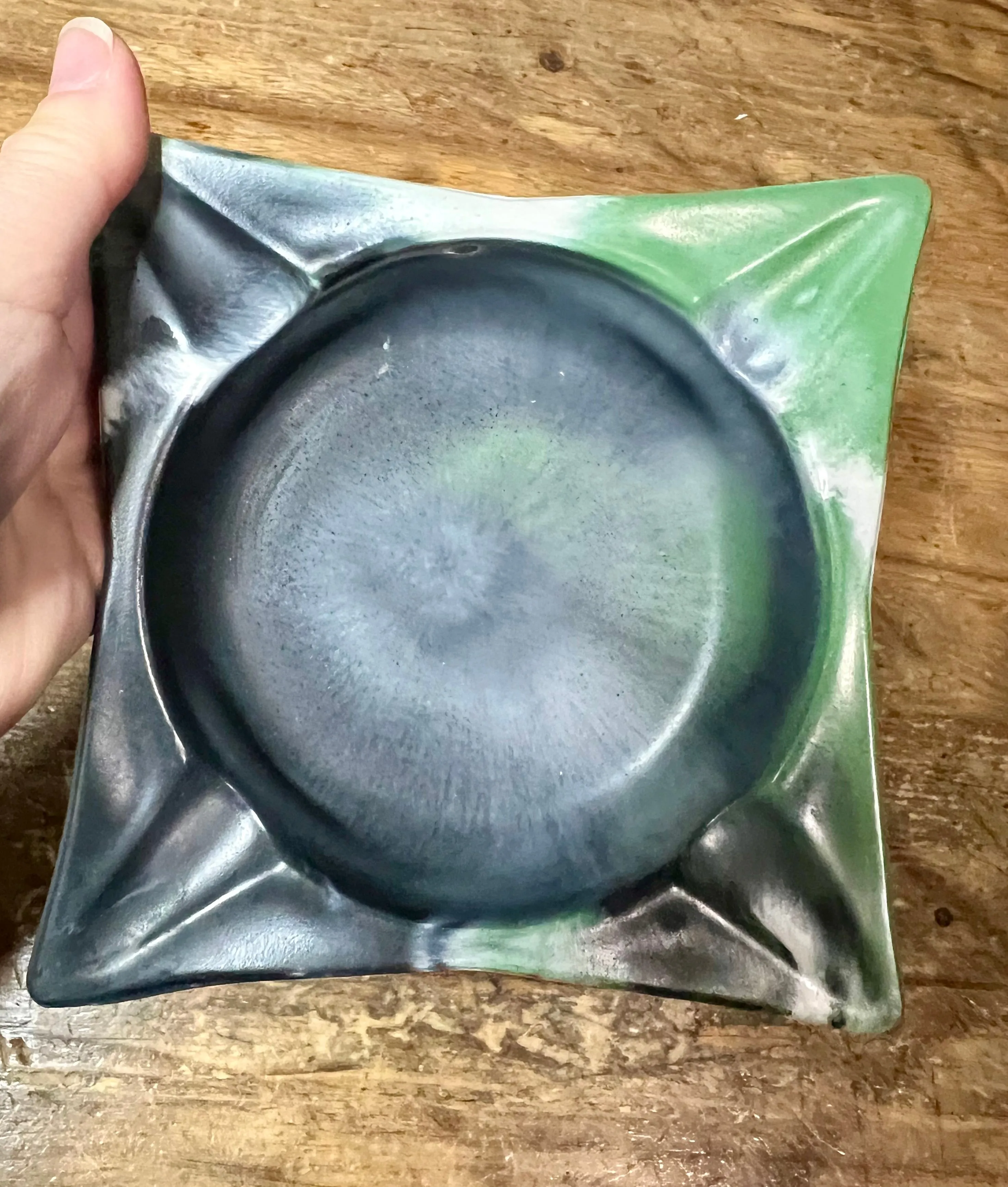 #2 Concrete Classic Cigar Ashtray - green marbled