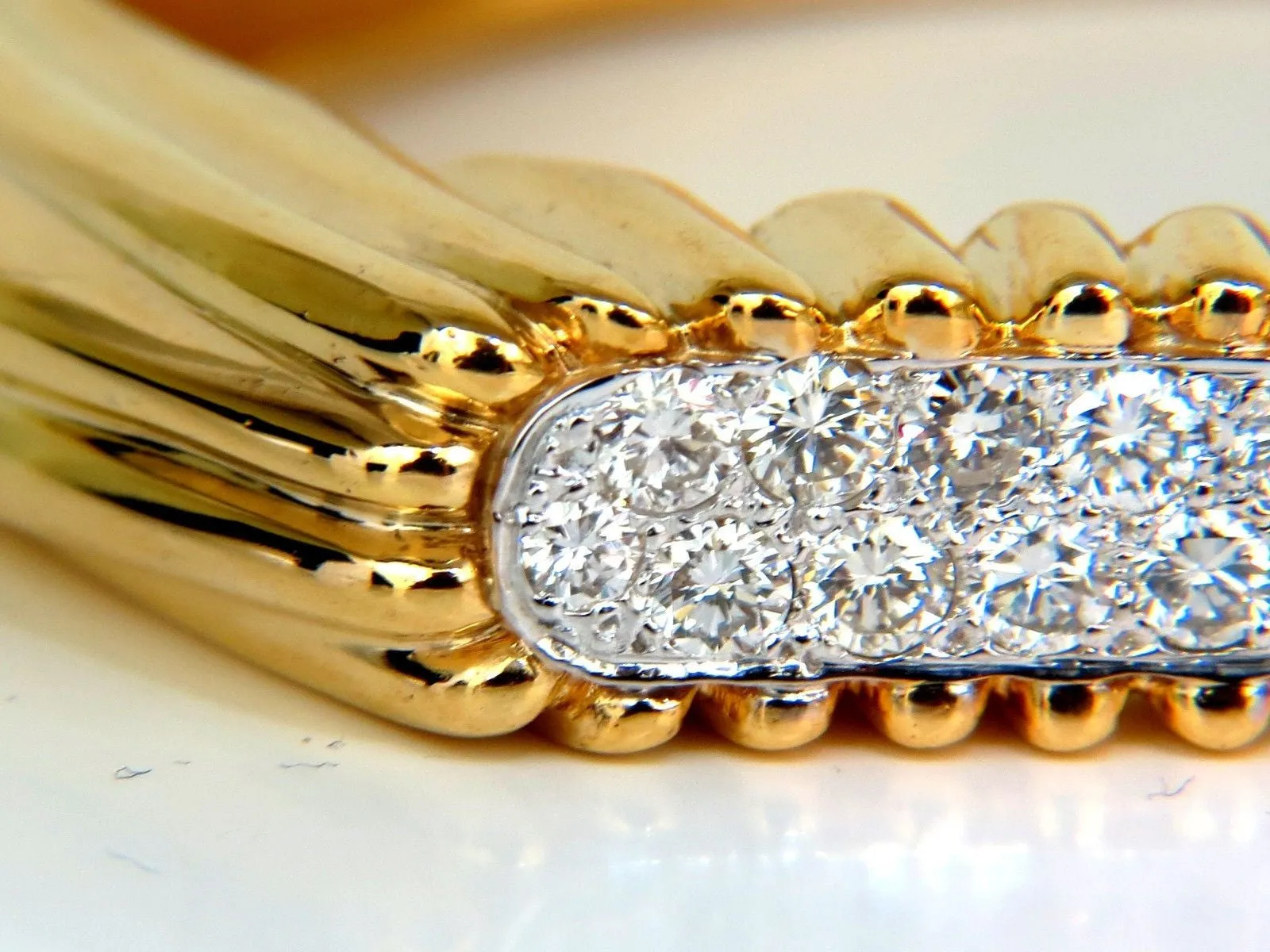 2.30CT INVERTED ARCH GRILLED WAVE RETRO 14KT DIAMONDS BANGLE BRACELET