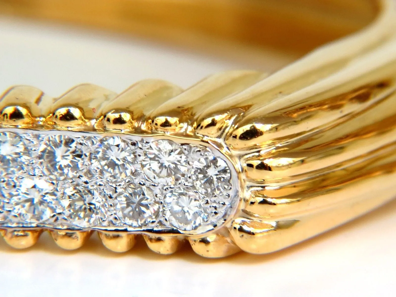 2.30CT INVERTED ARCH GRILLED WAVE RETRO 14KT DIAMONDS BANGLE BRACELET
