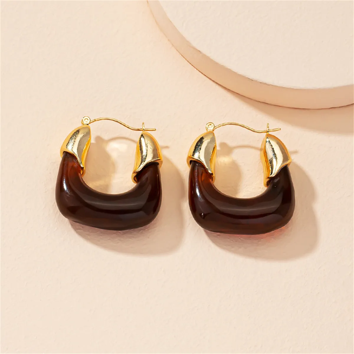 Amber Resin & 18K Gold-Plated U-Shape Huggie Earring