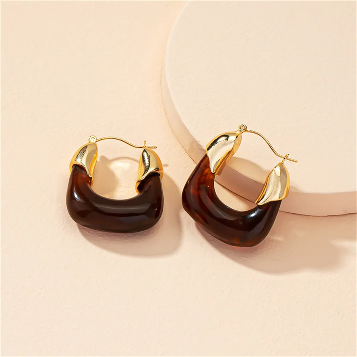 Amber Resin & 18K Gold-Plated U-Shape Huggie Earring