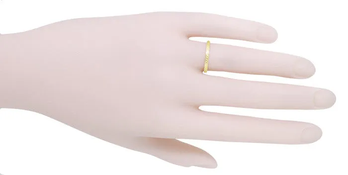 Art Deco Engraved Wheat Wedding Band in 18 Karat Yellow Gold