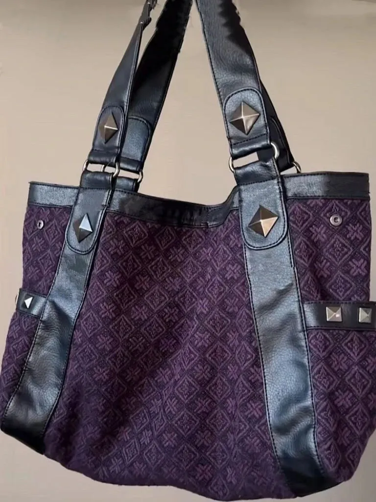 'Baddie Alert' Vintage Purple Rivet Kitty Hand Bag