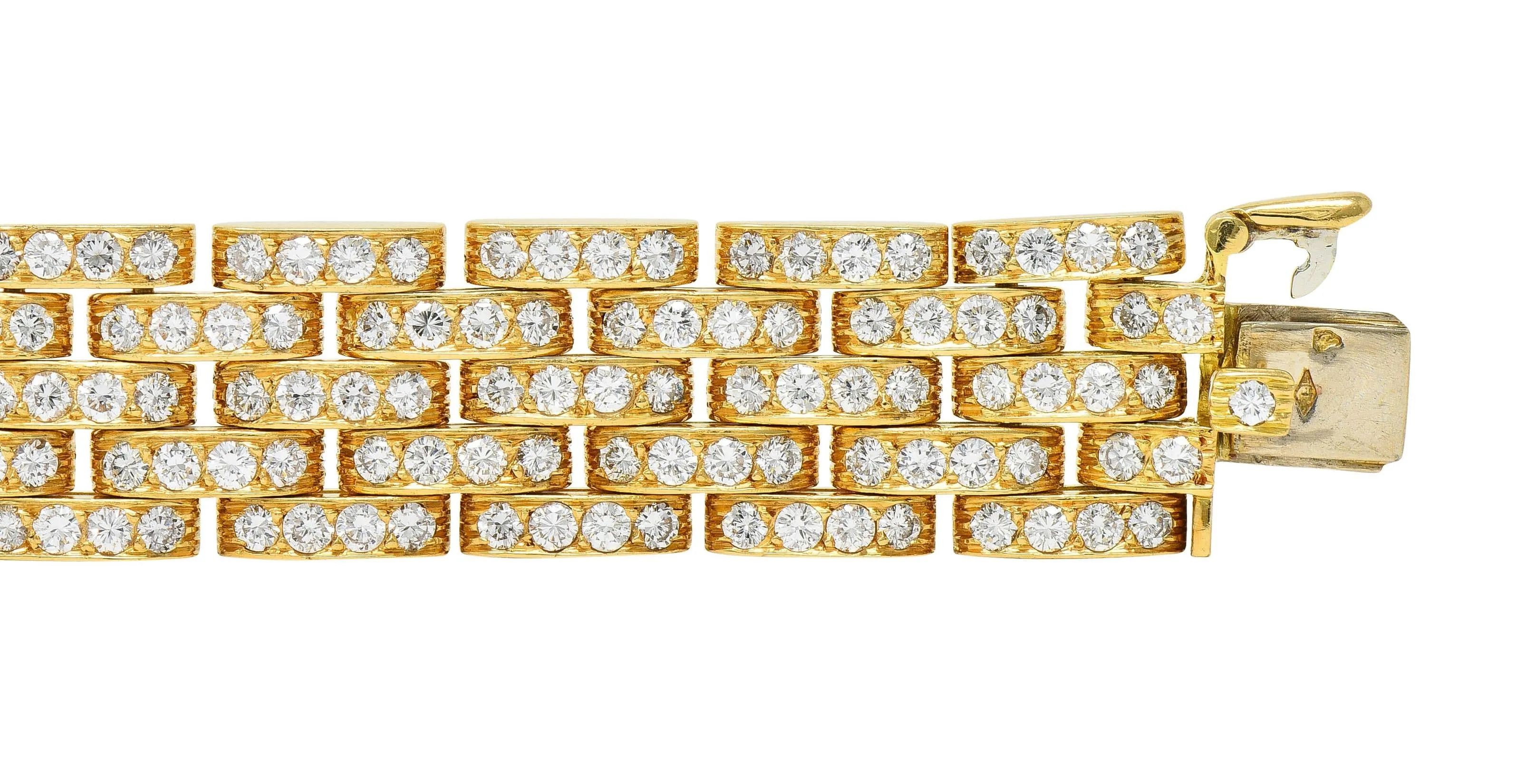 Cartier French 1980's 12.00 CTW Diamond 18 Karat Yellow Gold Vintage Maillion Pantheré Bracelet