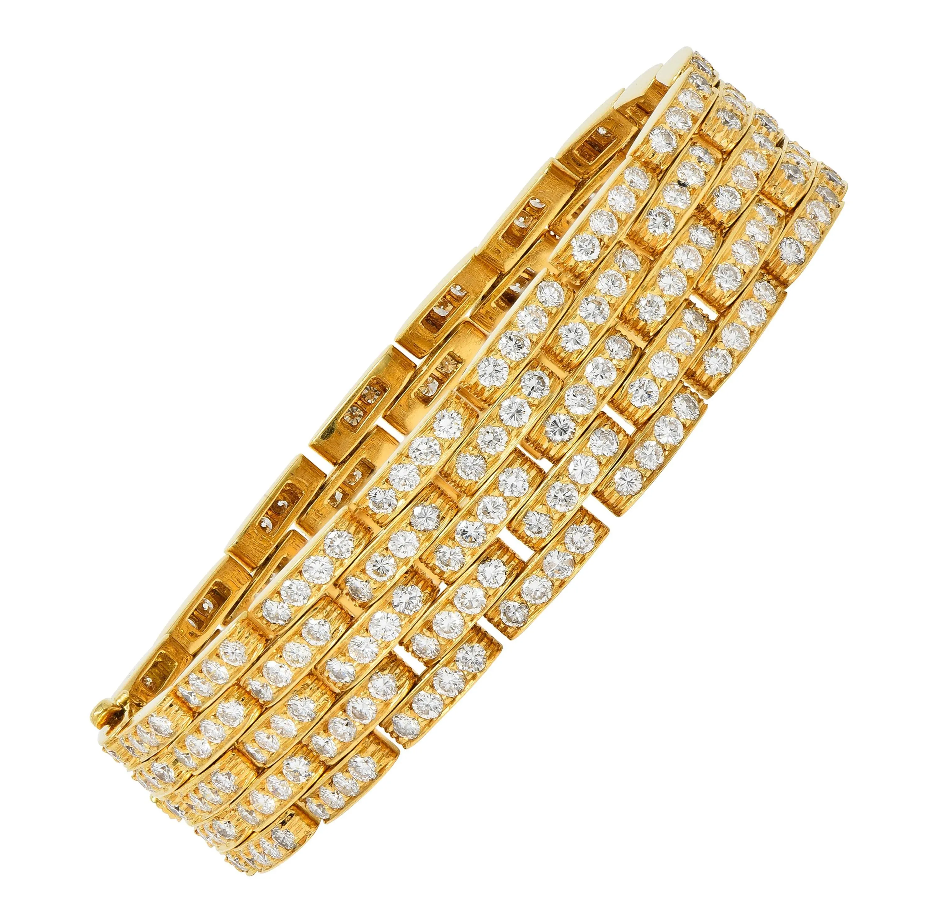 Cartier French 1980's 12.00 CTW Diamond 18 Karat Yellow Gold Vintage Maillion Pantheré Bracelet
