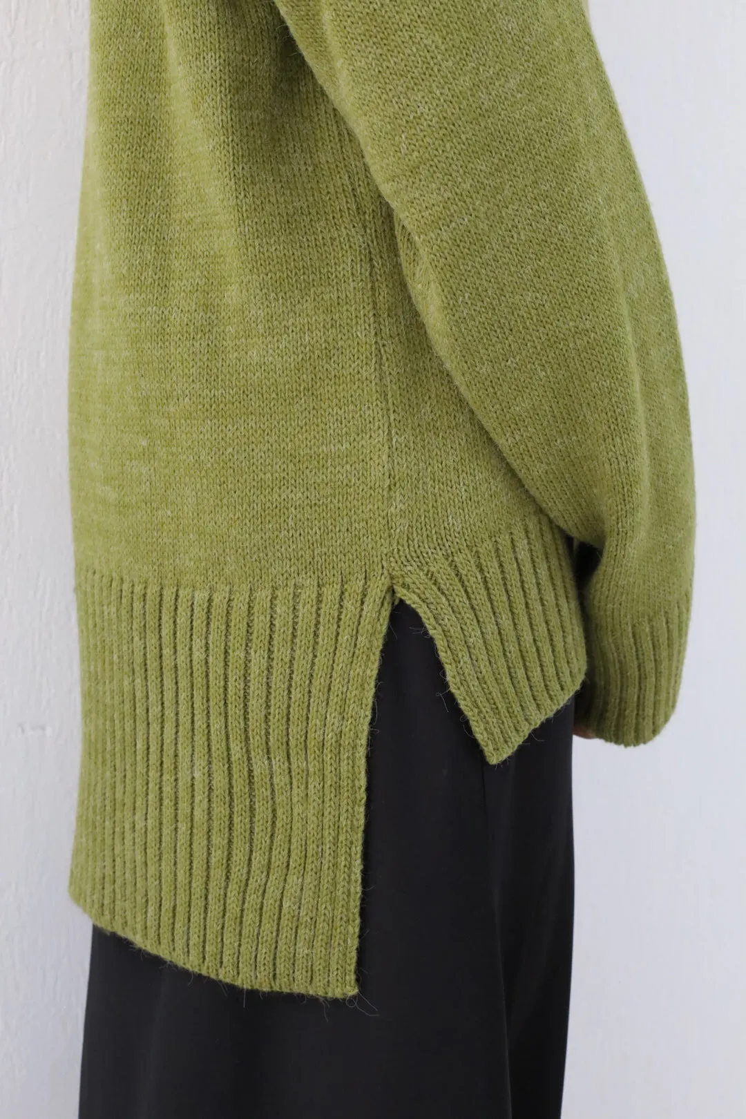 Chill Fit Pullover in Forest Green