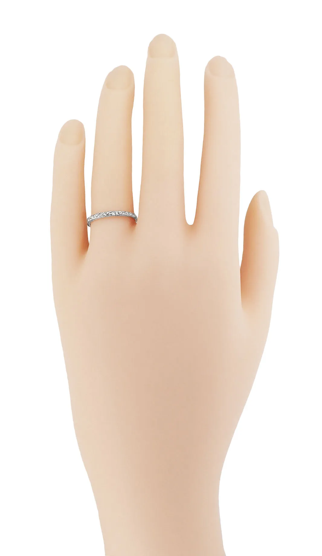 Edwardian Heirloom Roses and Evergreen Leaves Wedding Band in Platinum