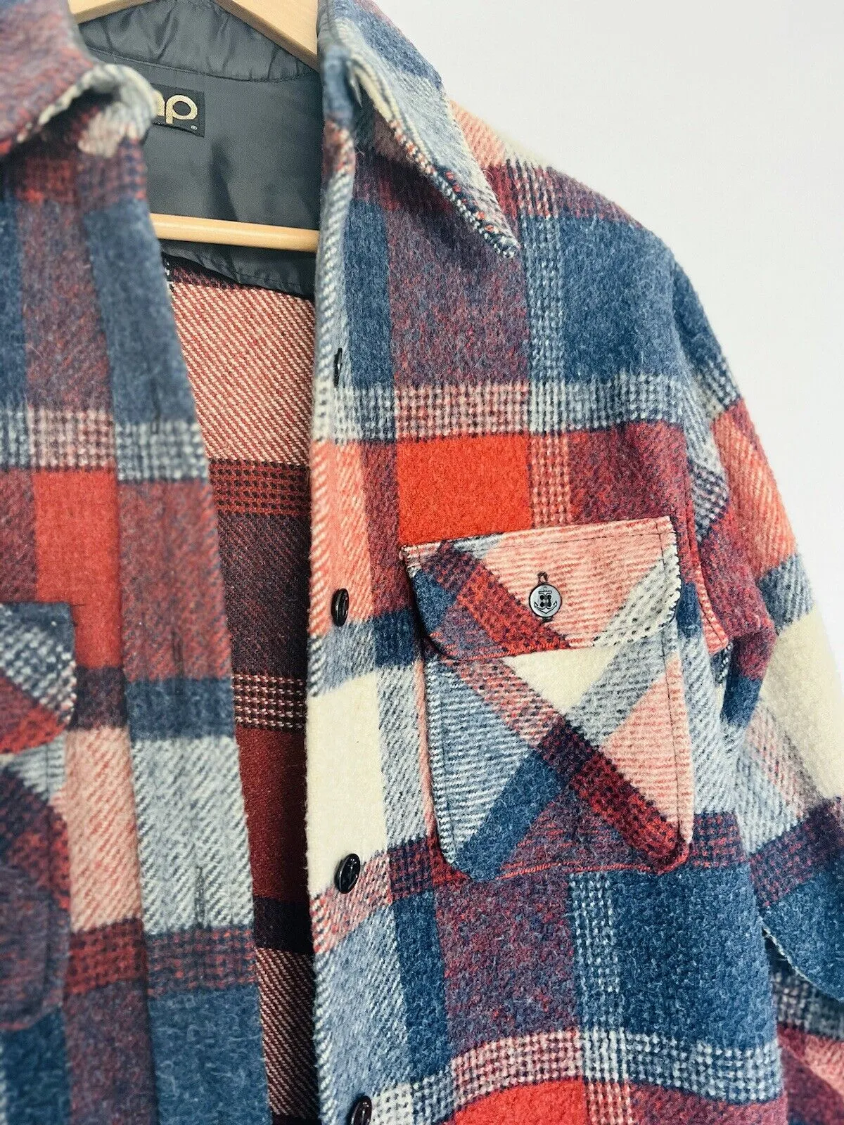 GAP Vintage Plaid Heavy Woven Button Down Shirt Jacket Red Blue Classic 80s