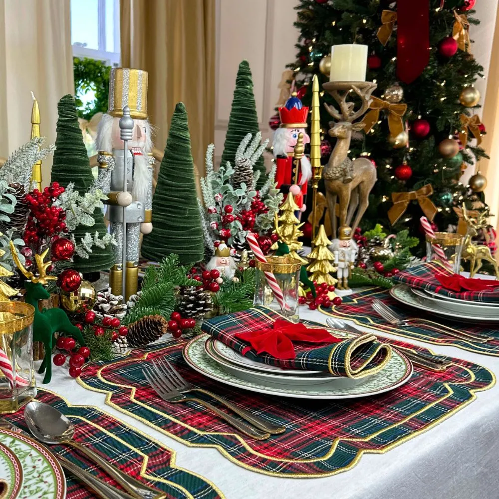 Georgina Placemat / Plaid with Gold Embroidery (Set of 4)