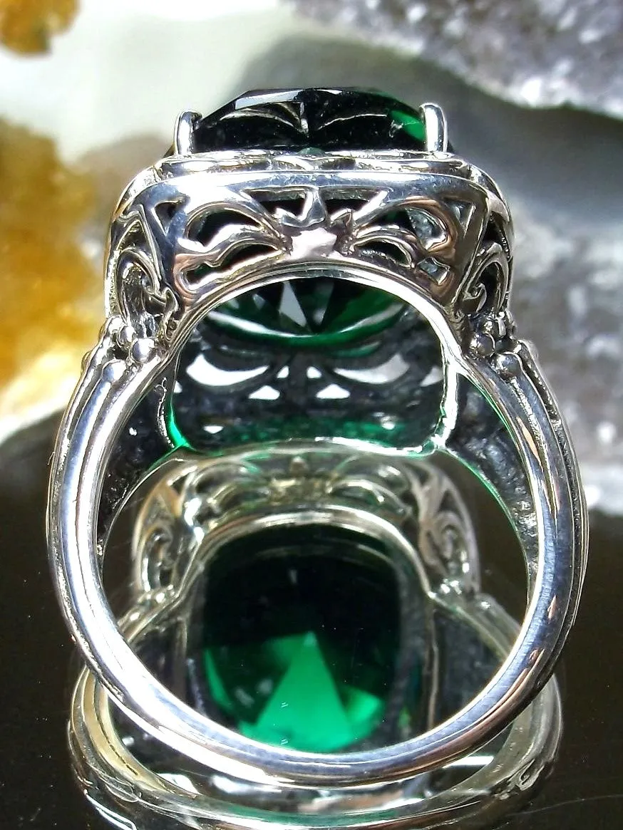 Green Emerald Ring, Oval Gemstone, Retro Swirl Filigree, Art Deco Vintage Jewelry, D119