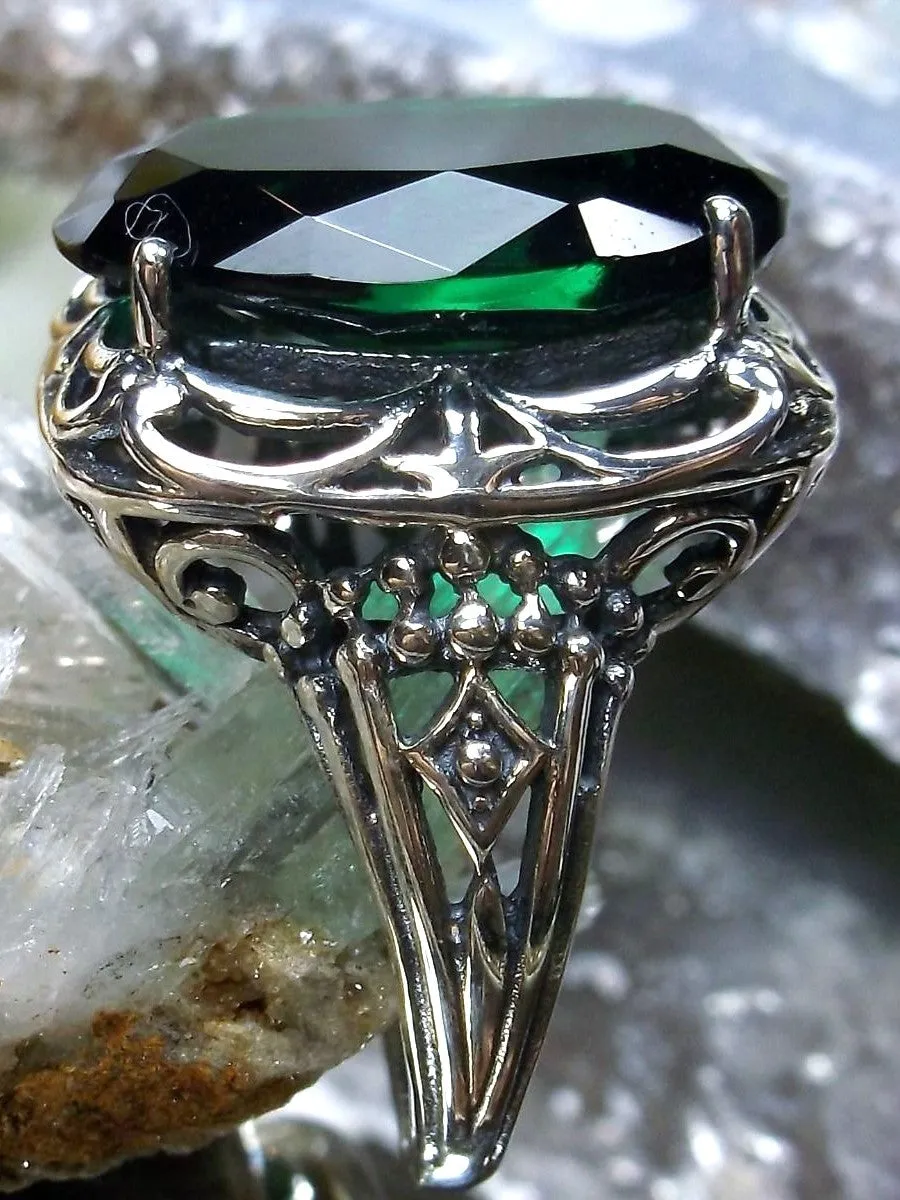 Green Emerald Ring, Oval Gemstone, Retro Swirl Filigree, Art Deco Vintage Jewelry, D119