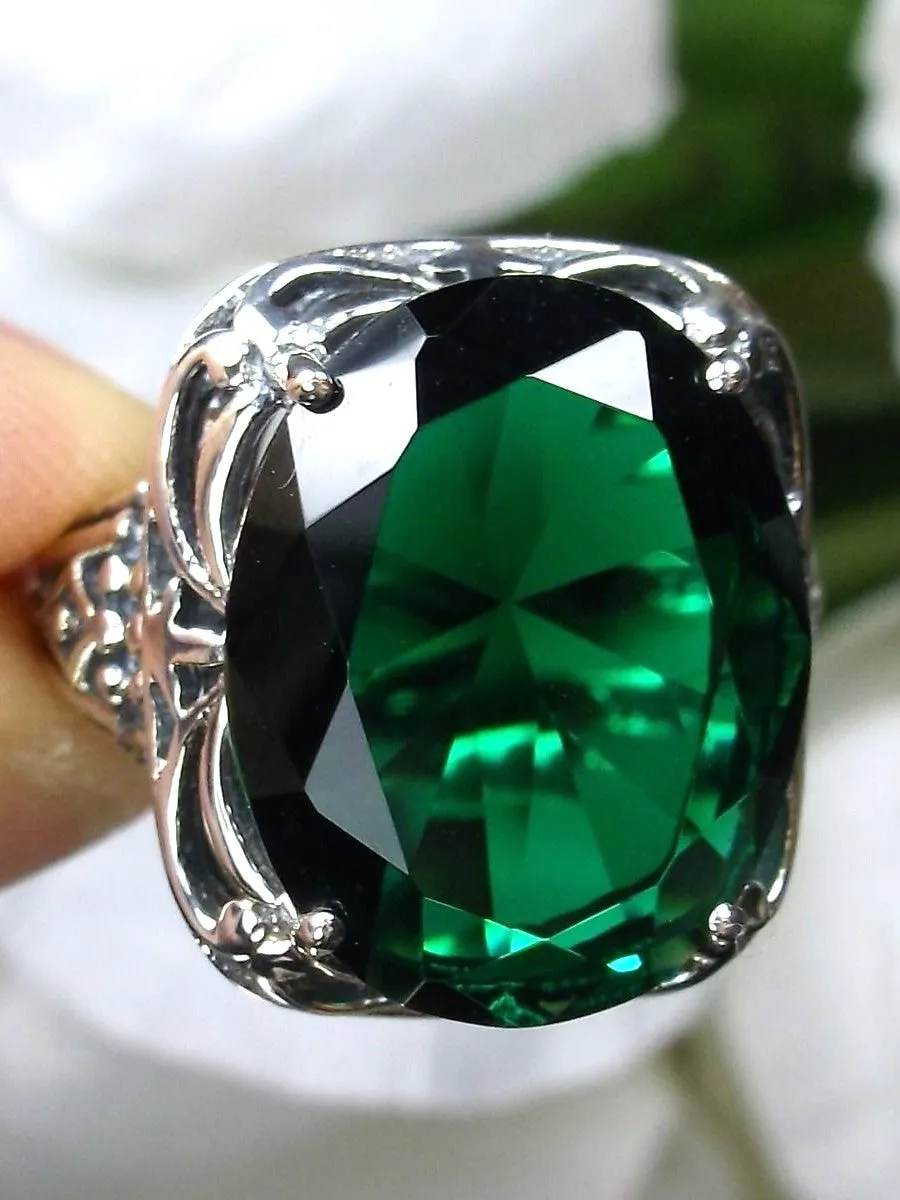Green Emerald Ring, Oval Gemstone, Retro Swirl Filigree, Art Deco Vintage Jewelry, D119
