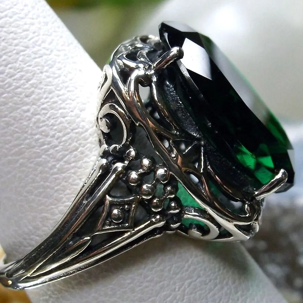 Green Emerald Ring, Oval Gemstone, Retro Swirl Filigree, Art Deco Vintage Jewelry, D119