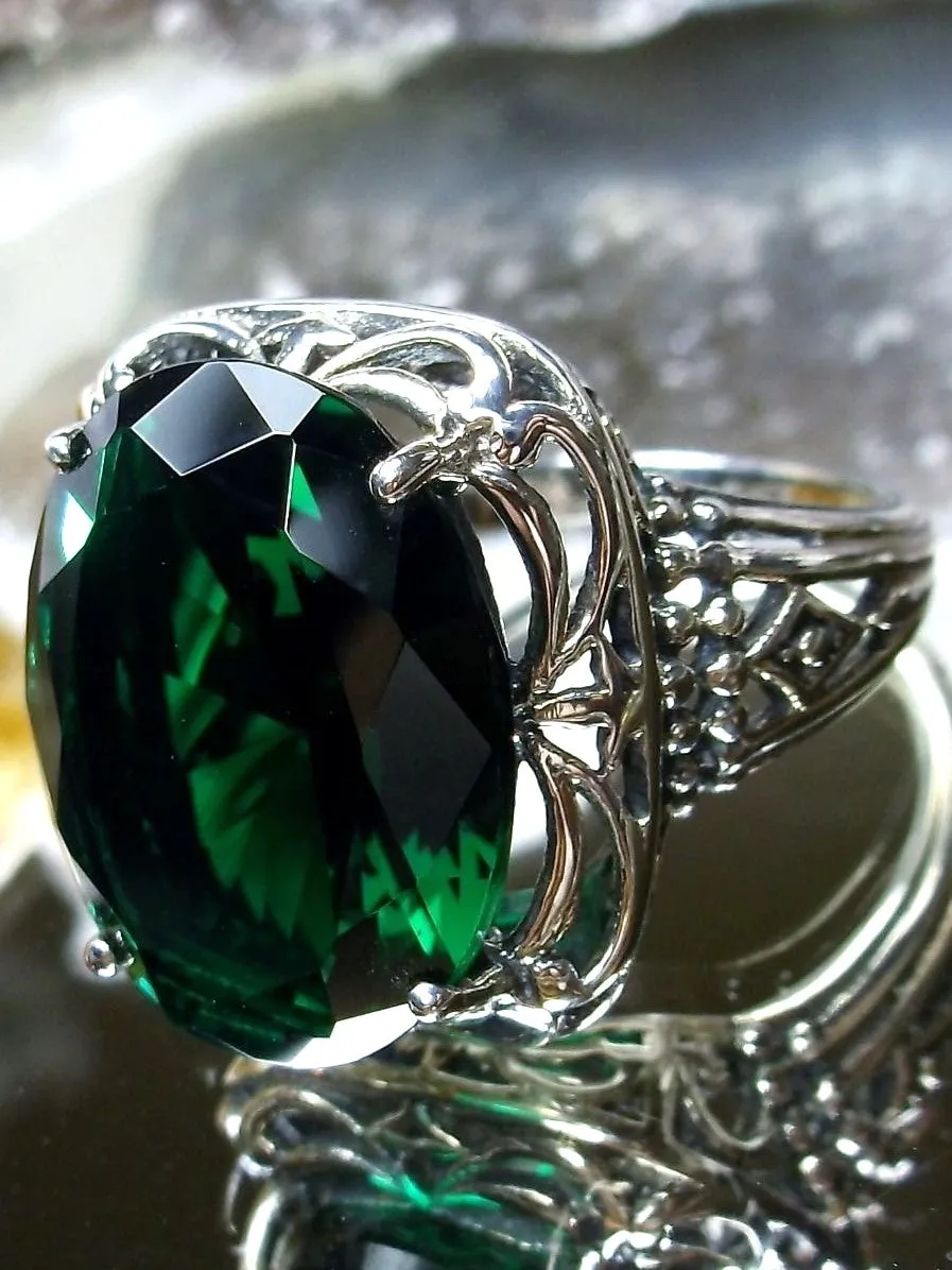 Green Emerald Ring, Oval Gemstone, Retro Swirl Filigree, Art Deco Vintage Jewelry, D119