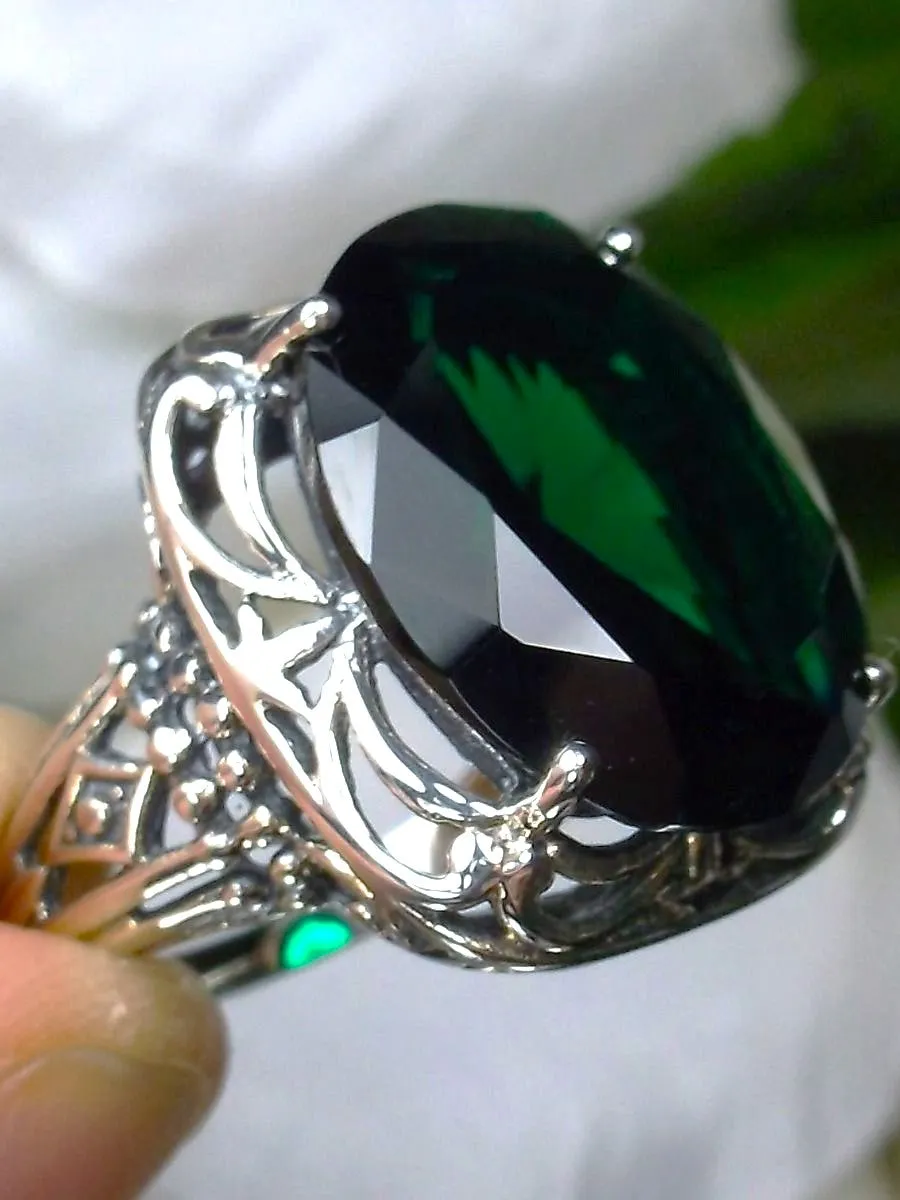 Green Emerald Ring, Oval Gemstone, Retro Swirl Filigree, Art Deco Vintage Jewelry, D119