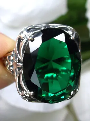 Green Emerald Ring, Oval Gemstone, Retro Swirl Filigree, Art Deco Vintage Jewelry, D119