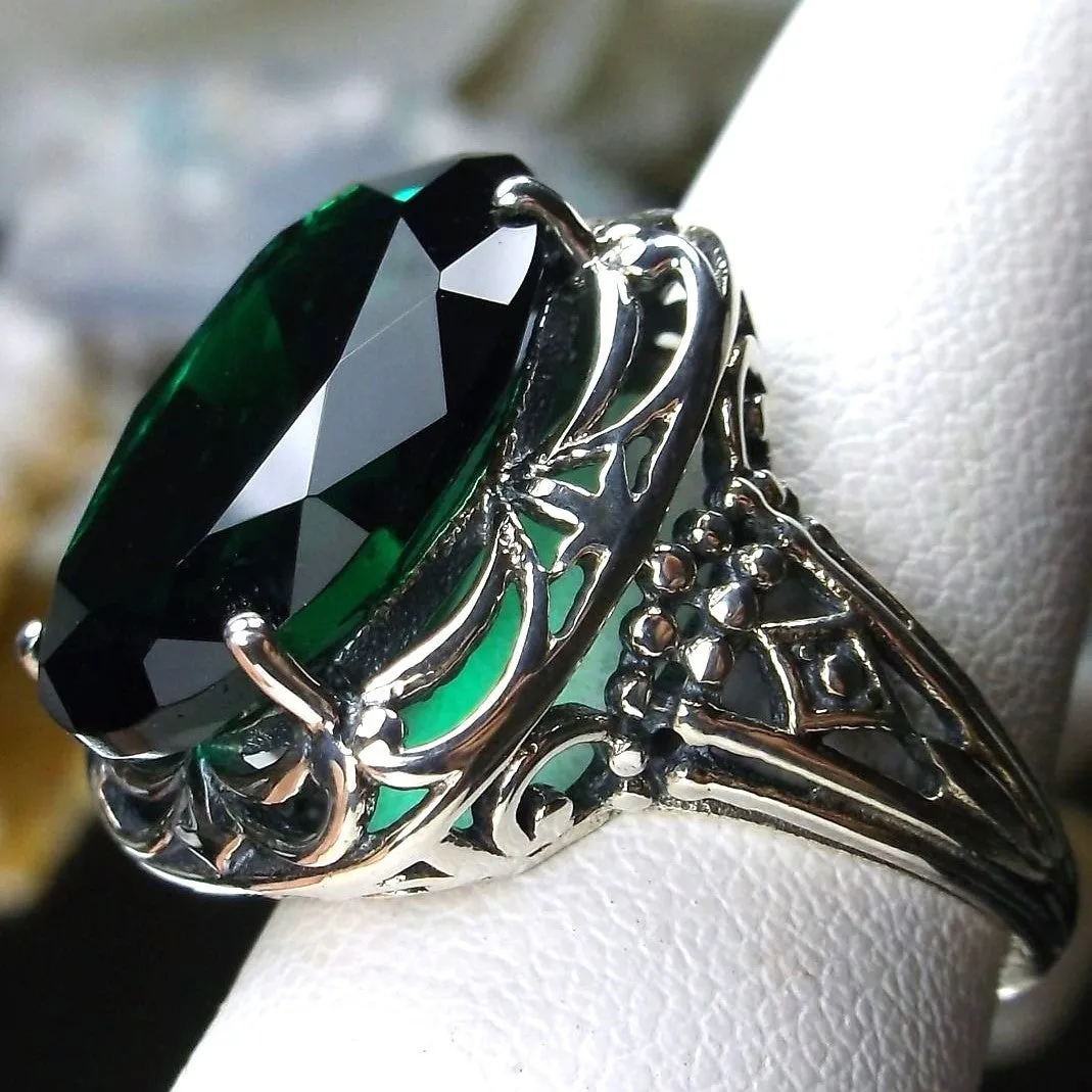 Green Emerald Ring, Oval Gemstone, Retro Swirl Filigree, Art Deco Vintage Jewelry, D119