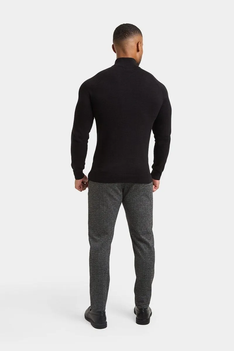 Half Zip Neck in Black