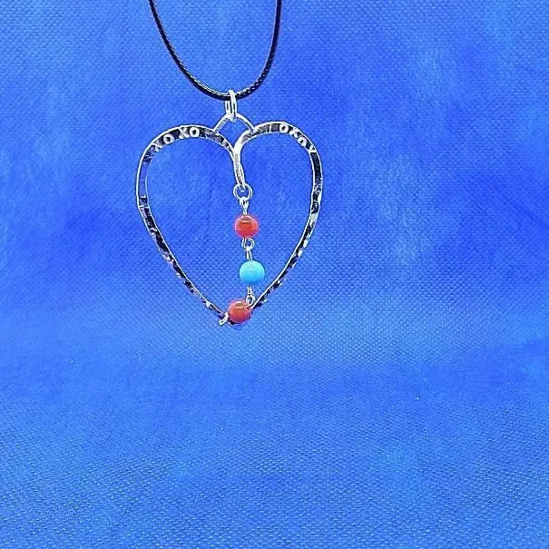 Handcrafted Sterling Silver Heart Pendant – Hammered Texture with Gemstones, Interchangeable Chain