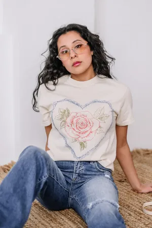 Heart & Rose Comfort Graphic Tee