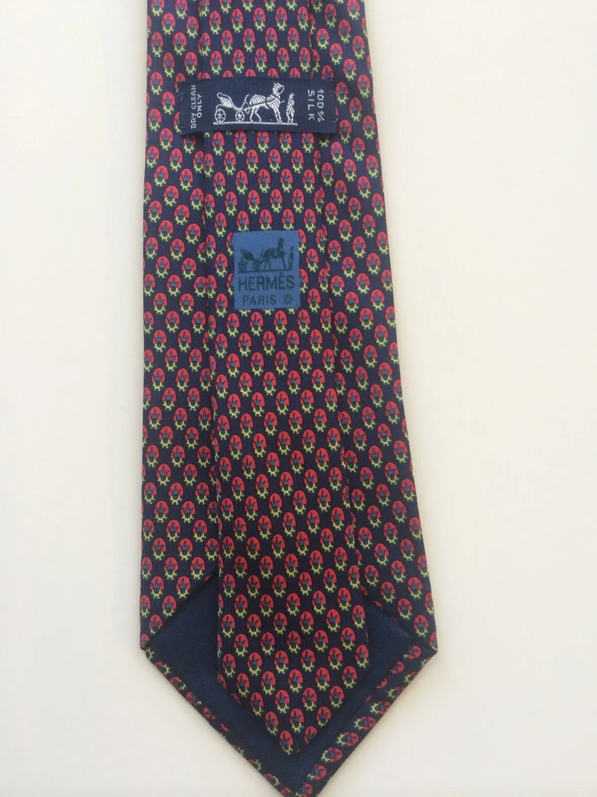 HERMES Classic Dark Blue Fleur-de-Lis Silk NeckTie 61 in.