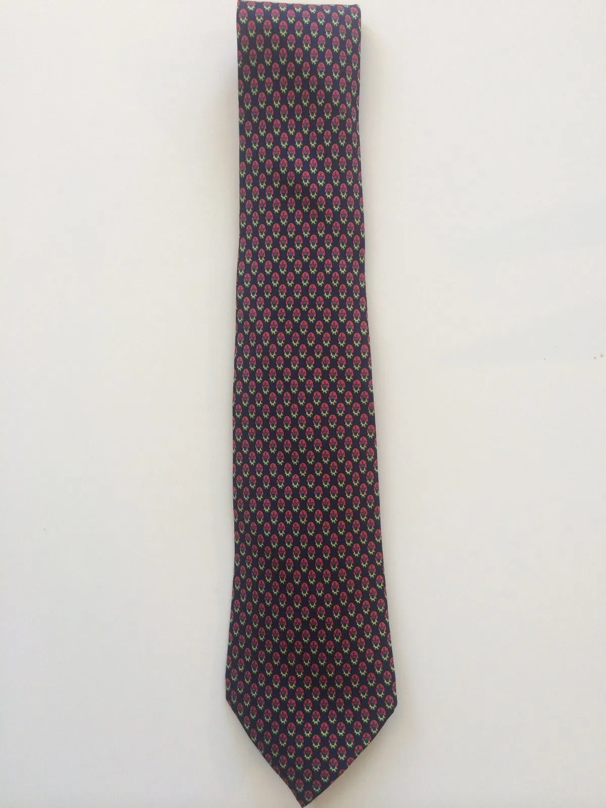 HERMES Classic Dark Blue Fleur-de-Lis Silk NeckTie 61 in.
