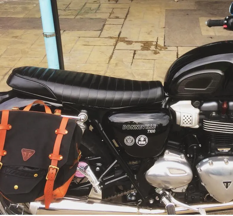 KB-TACRS - Triumph Bonneville Air-Cooled Classic Roll Seat