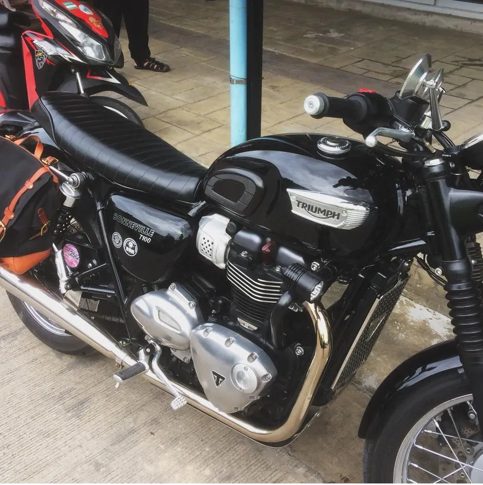 KB-TACRS - Triumph Bonneville Air-Cooled Classic Roll Seat