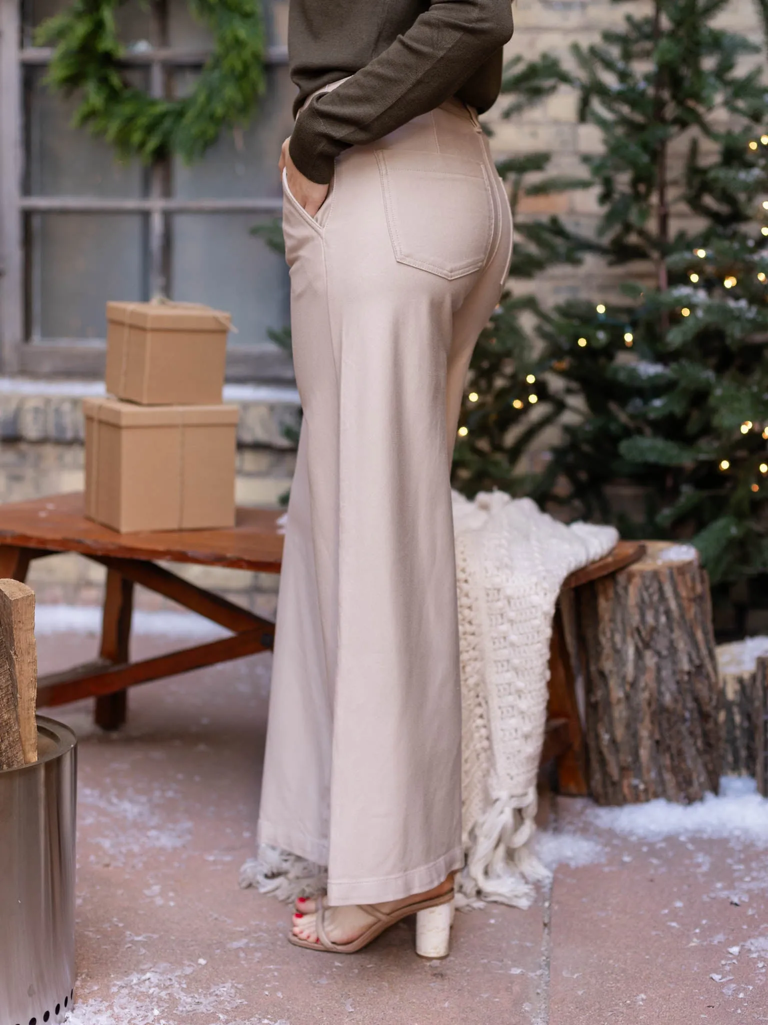 KUT Meg Wide Leg Pant