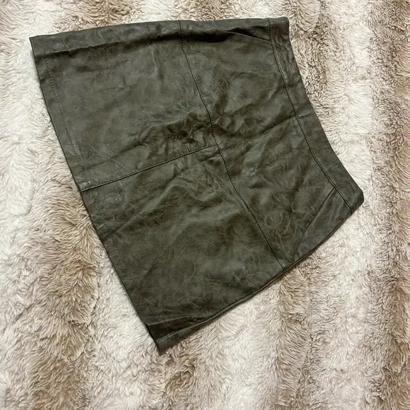 LuLaRoe Green Mini Pencil Skirt Casual