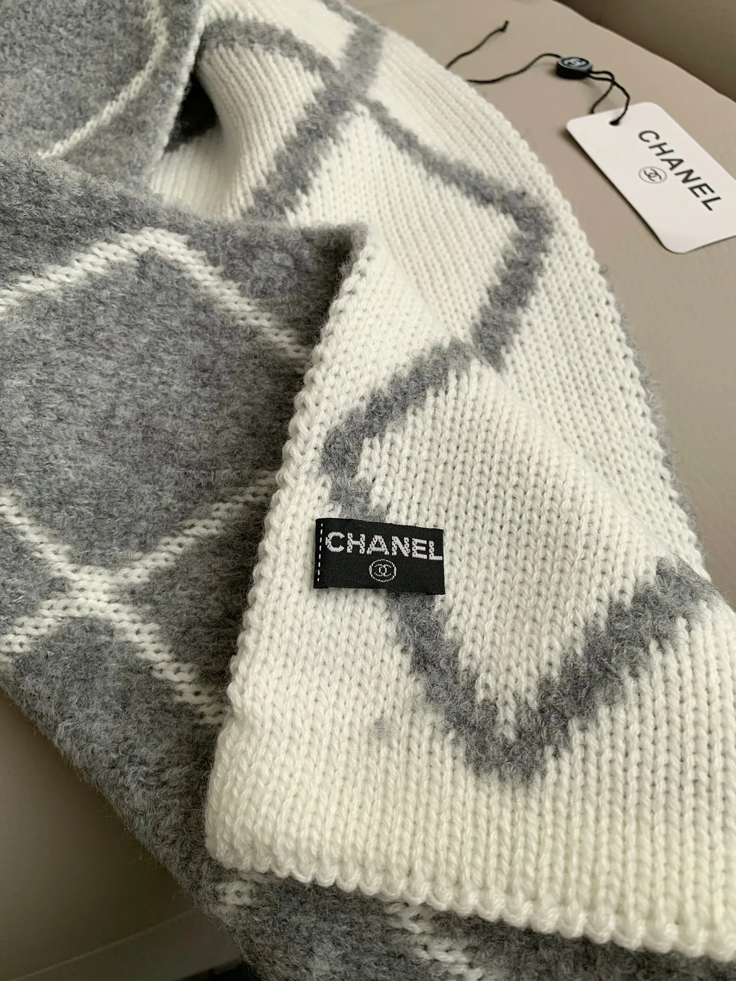 Premium 24b knitted scarf cashmere