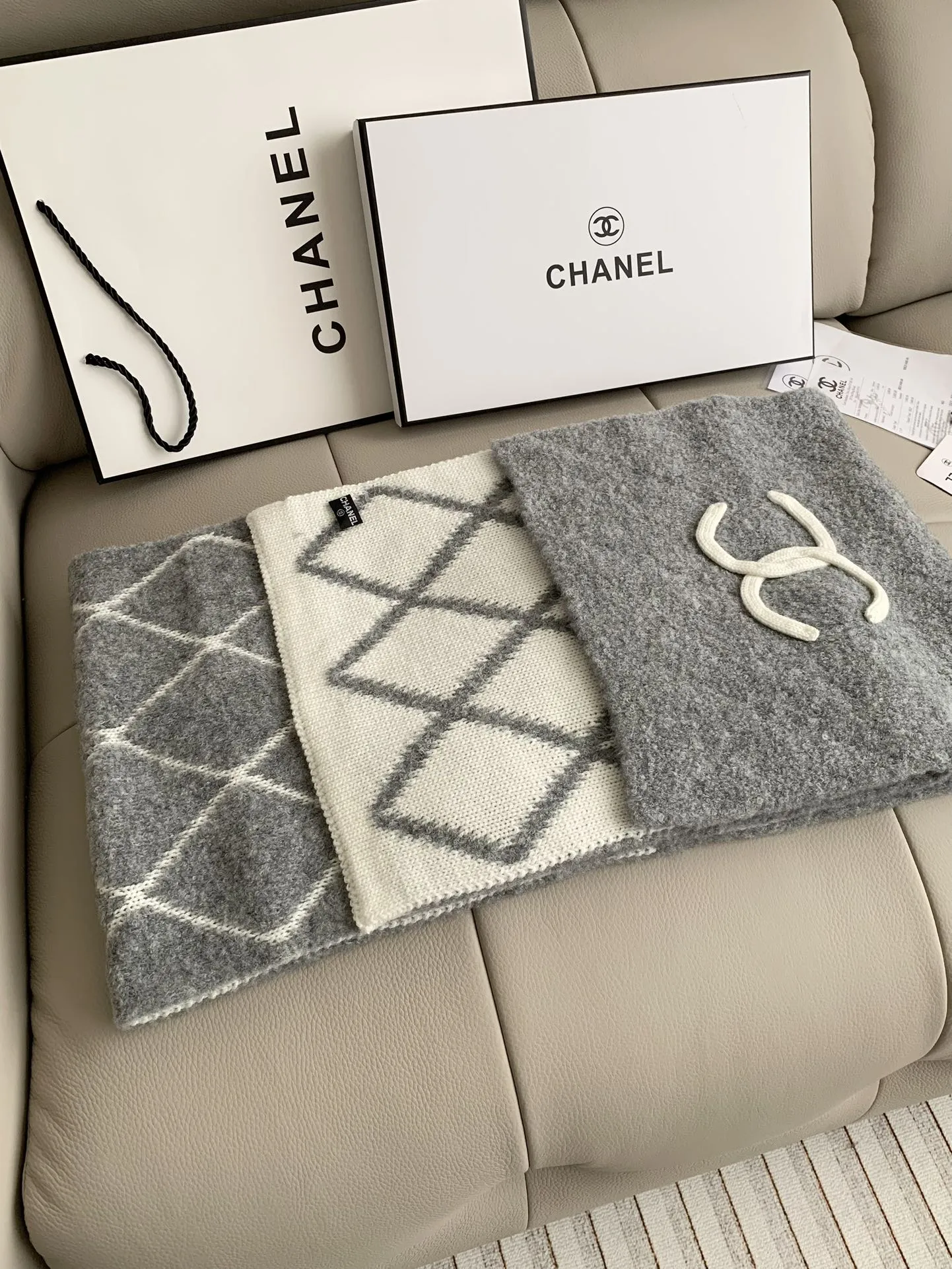 Premium 24b knitted scarf cashmere