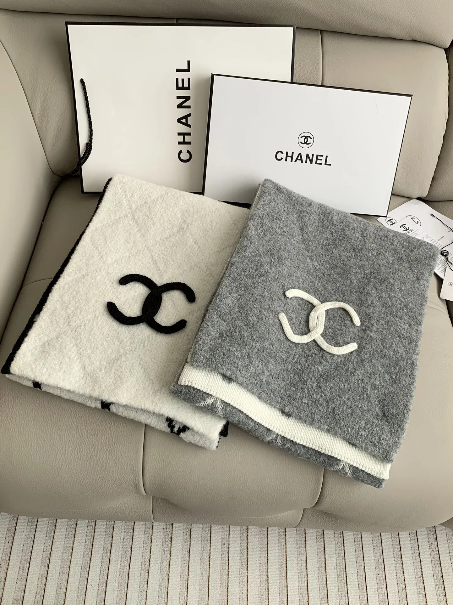 Premium 24b knitted scarf cashmere