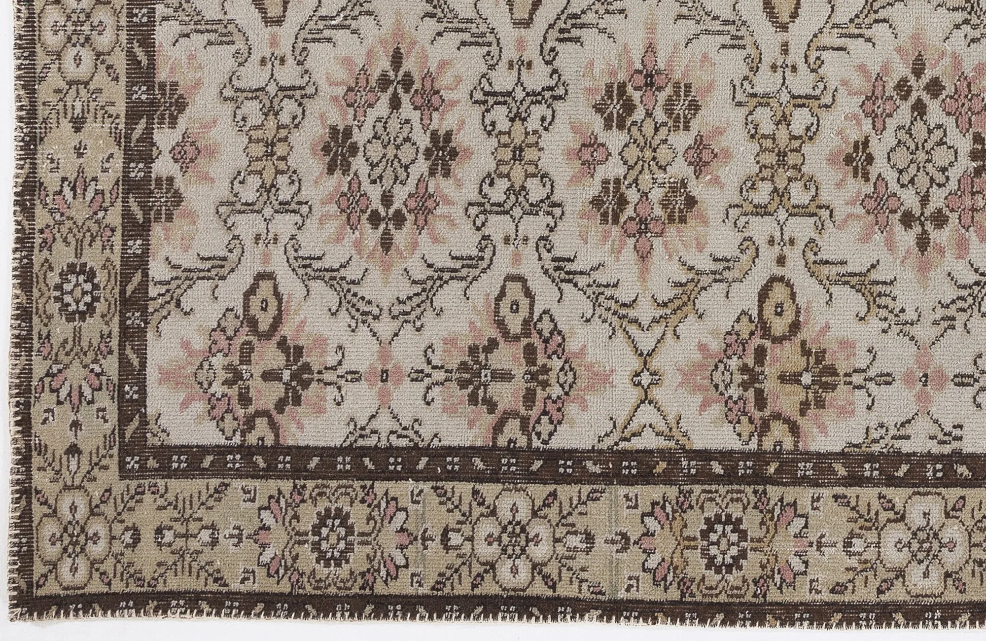 Retro Design Beige Over Dyed Vintage Rug 5'10'' x 8'10'' ft 177 x 270 cm