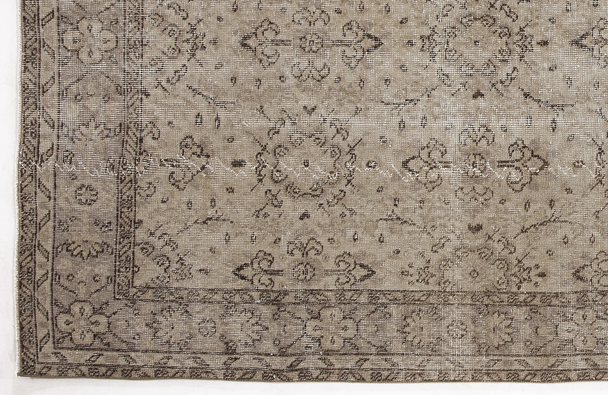 Retro Design Beige Over Dyed Vintage Rug 5'2'' x 8'6'' ft 157 x 260 cm