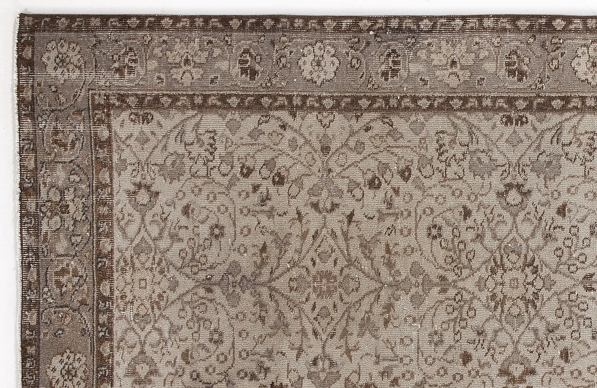Retro Design Beige Over Dyed Vintage Rug 5'5'' x 8'10'' ft 166 x 268 cm