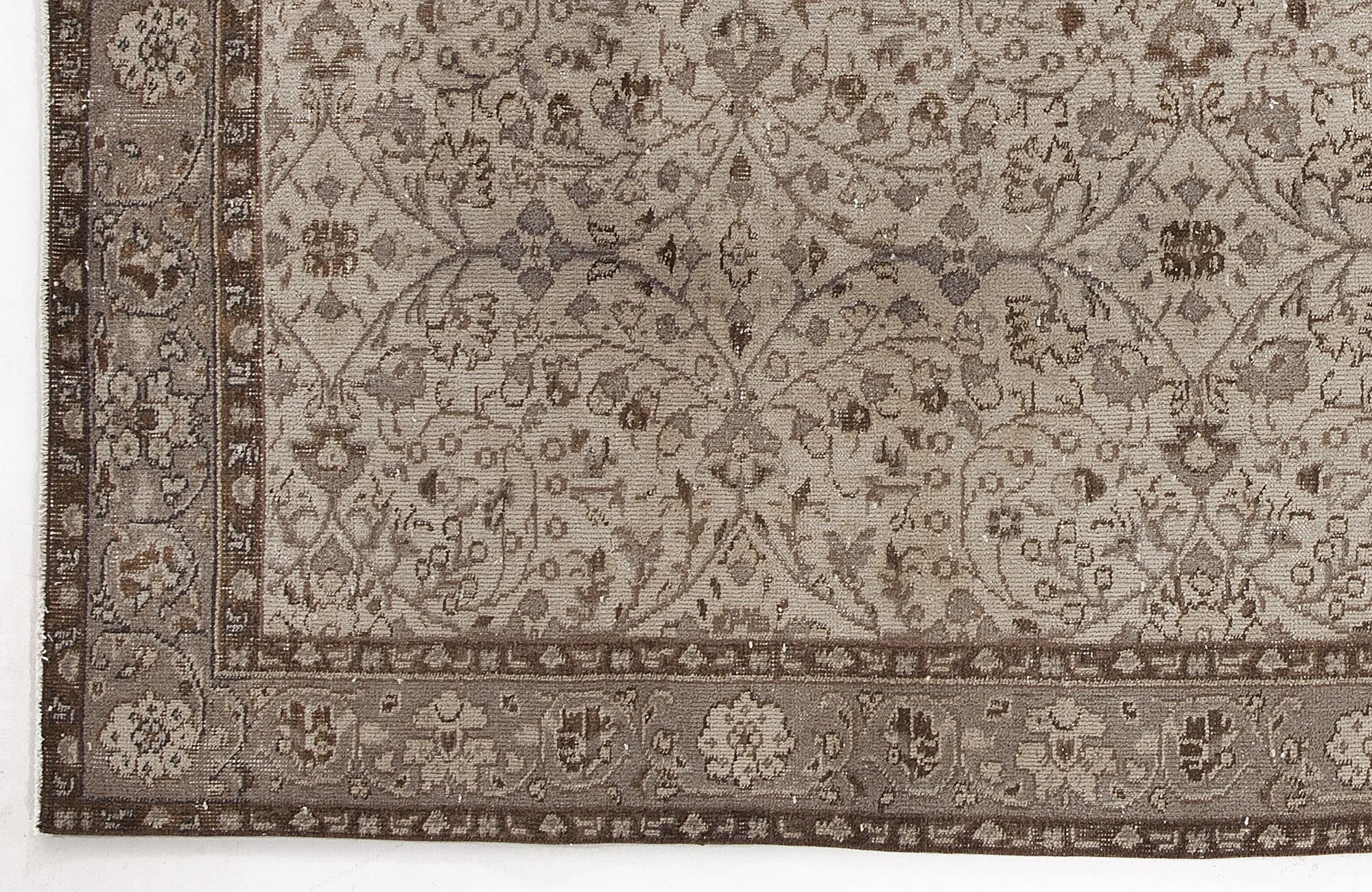 Retro Design Beige Over Dyed Vintage Rug 5'5'' x 8'10'' ft 166 x 268 cm