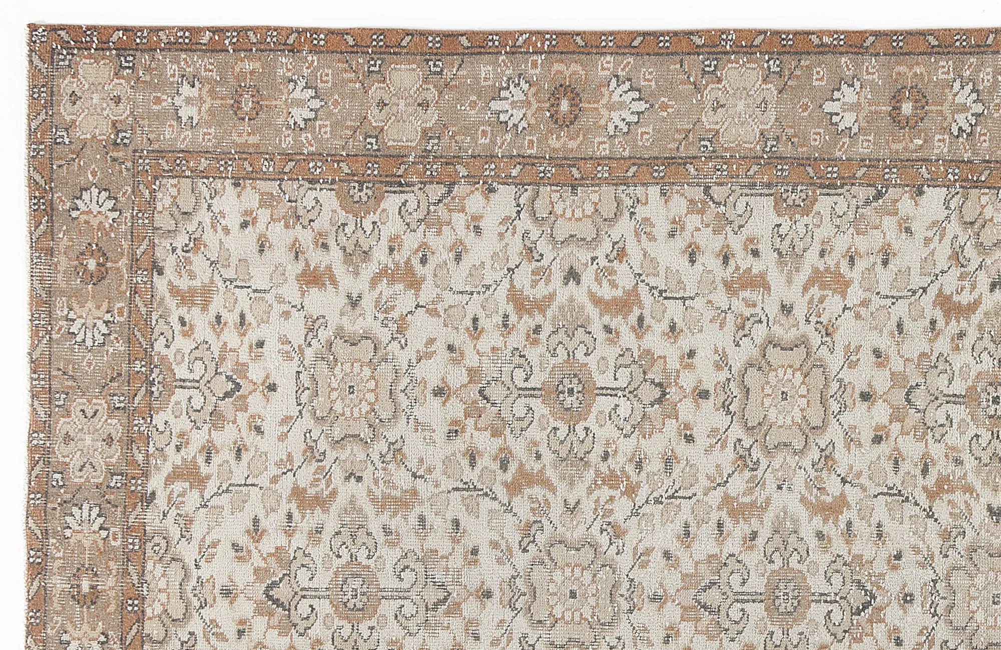 Retro Design Beige Over Dyed Vintage Rug 5'5'' x 9'1'' ft 164 x 277 cm