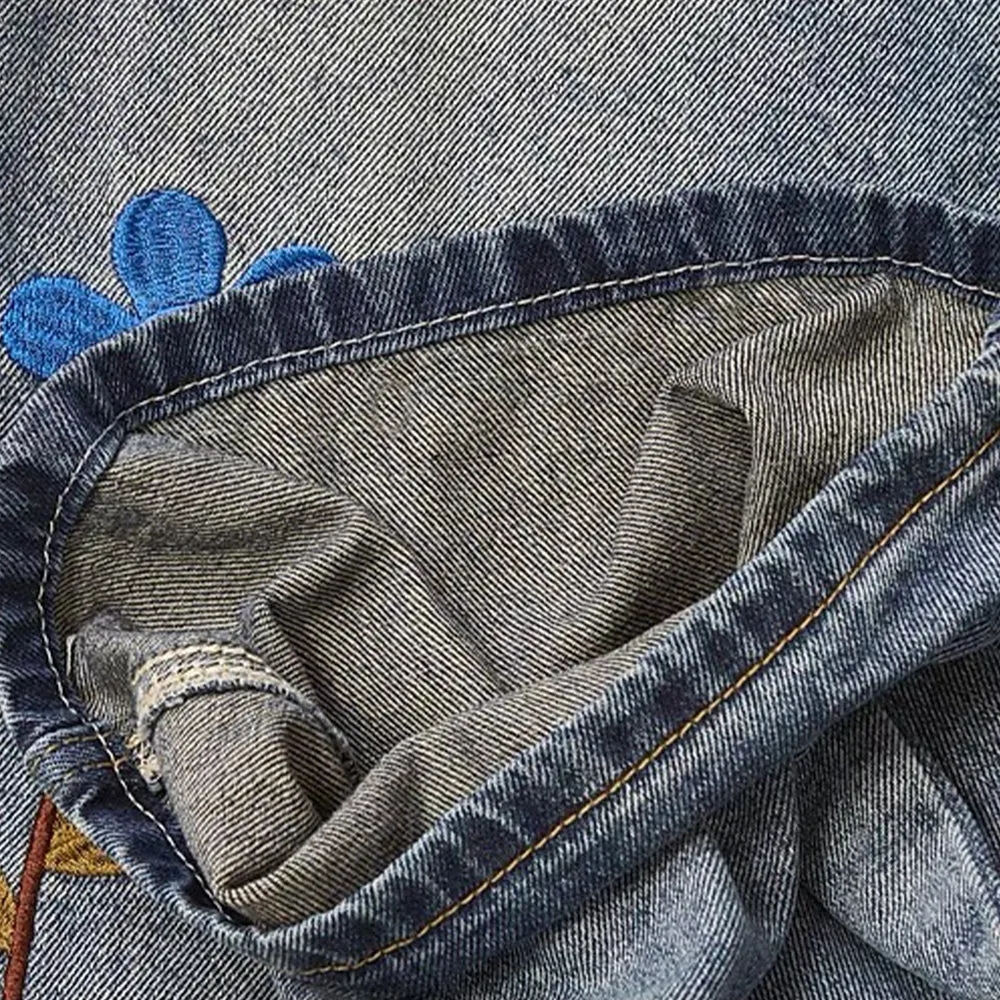 Retro Design Flower Embroidery Jeans