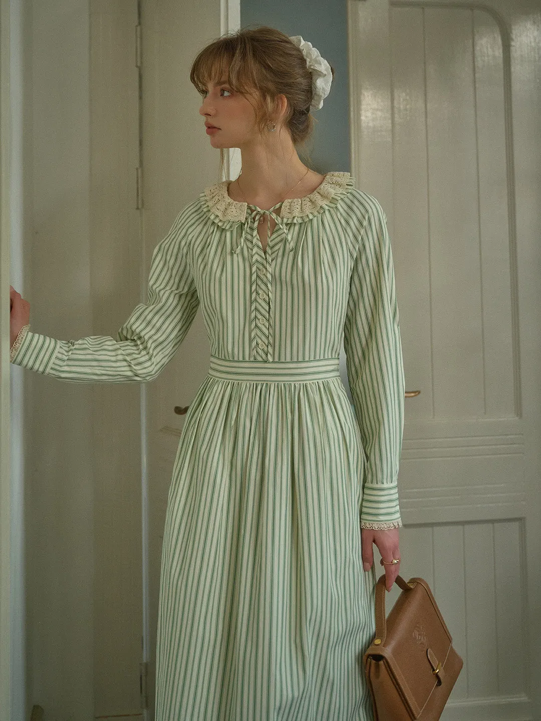 Sofia Round Neck Lace Vertical Lines Dress