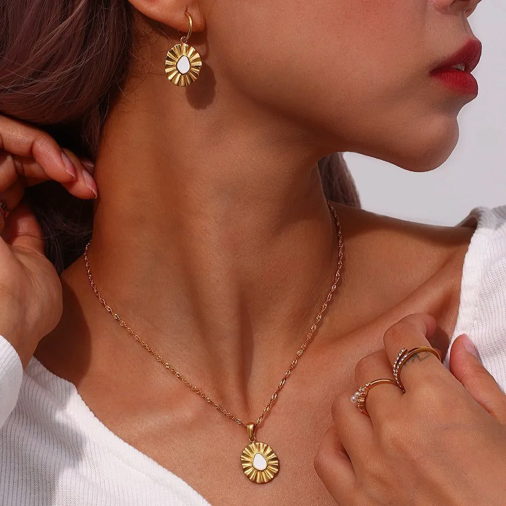 Titanium Steel Water Wave Chain Sunflower Dropping Oil Pendant Necklace
