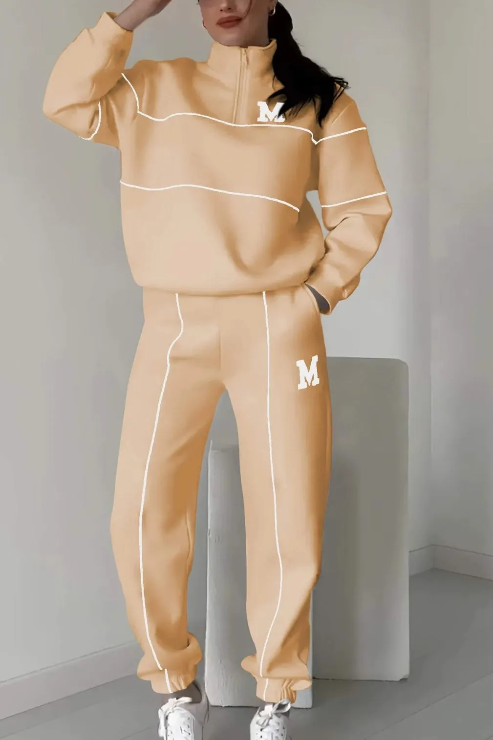 Trendy Letter Print Long-Sleeved Top and Trousers Sports Suit for Casual Comfort