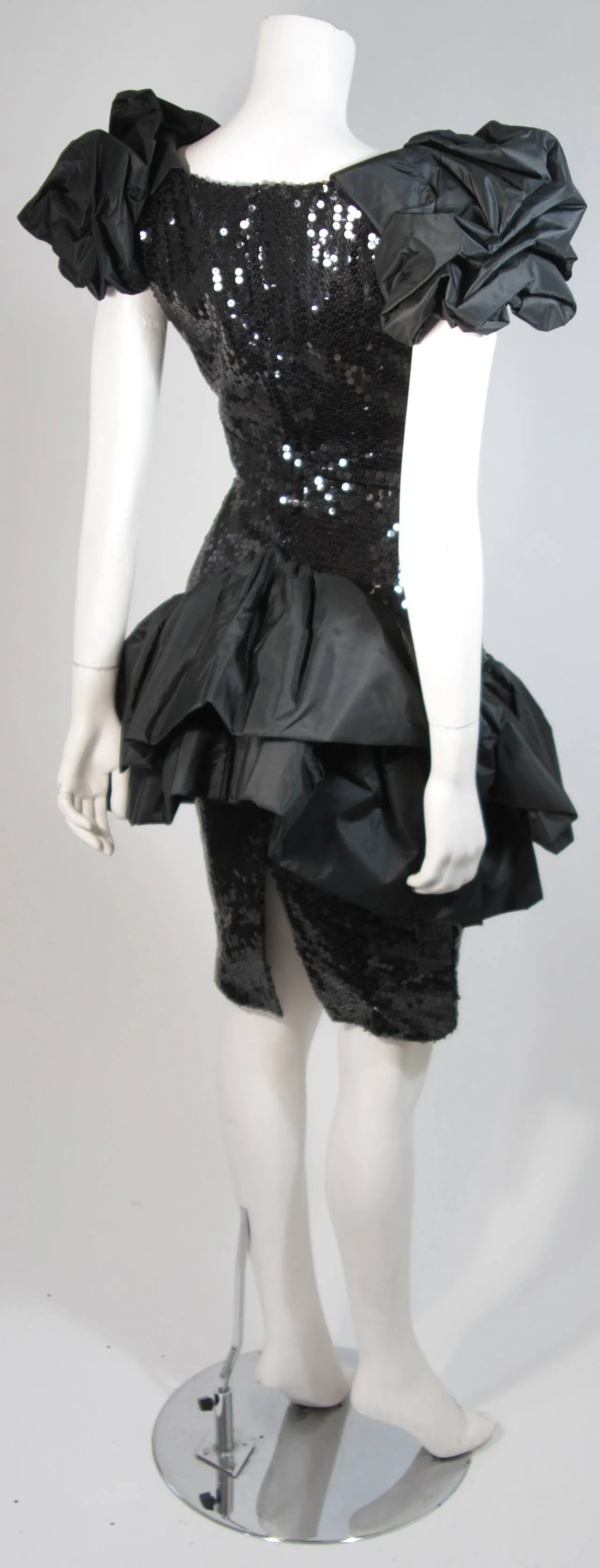 VICKY TIEL Black Sequin Bodice Cocktail Dress Size 38
