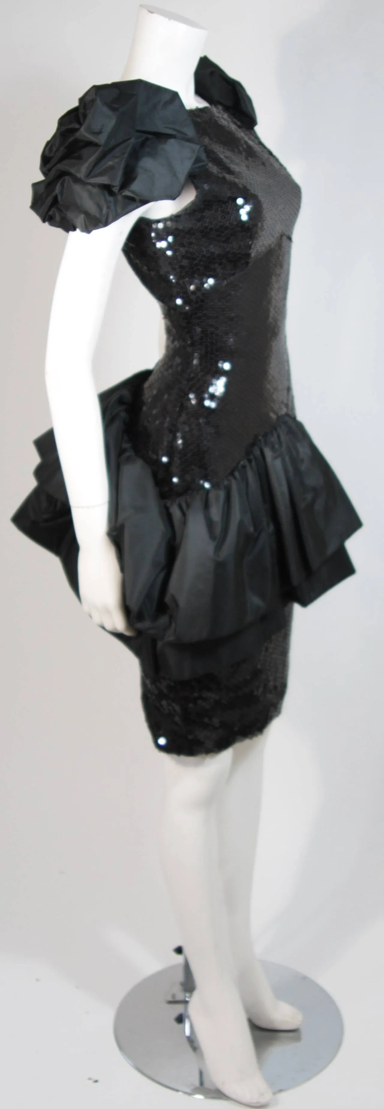 VICKY TIEL Black Sequin Bodice Cocktail Dress Size 38