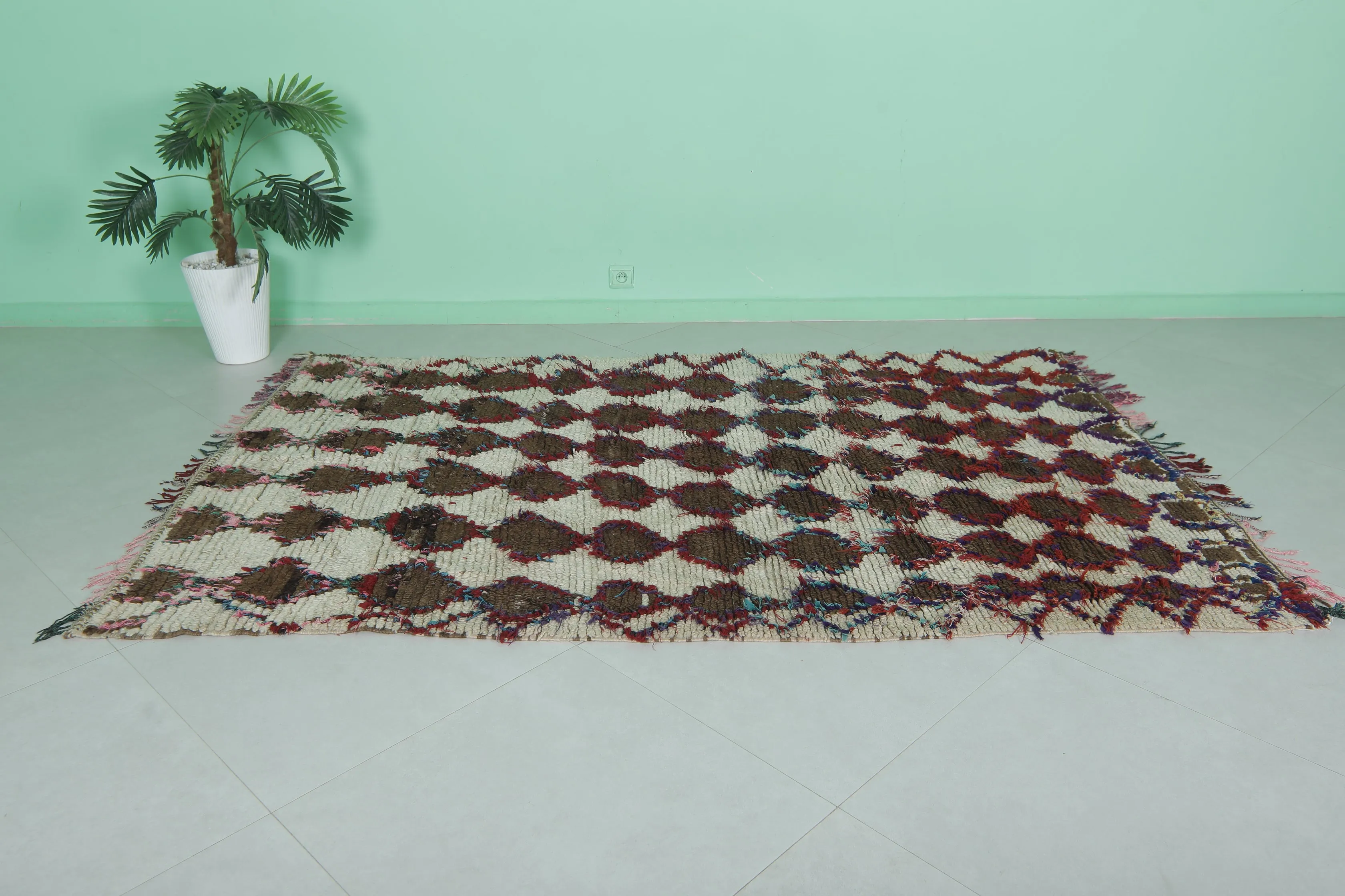 Vintage Berber Rug 5.1 X 7.8 Feet – Handwoven Moroccan Carpet